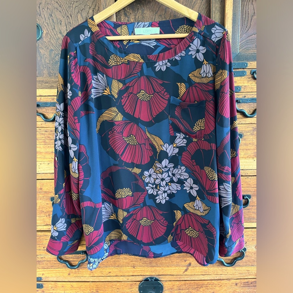 LOFT Floral Navy & Burgundy Blouse Sz L